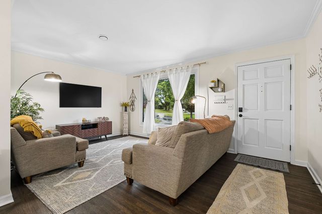 320 Garrett Dr, Nashville, TN 37211