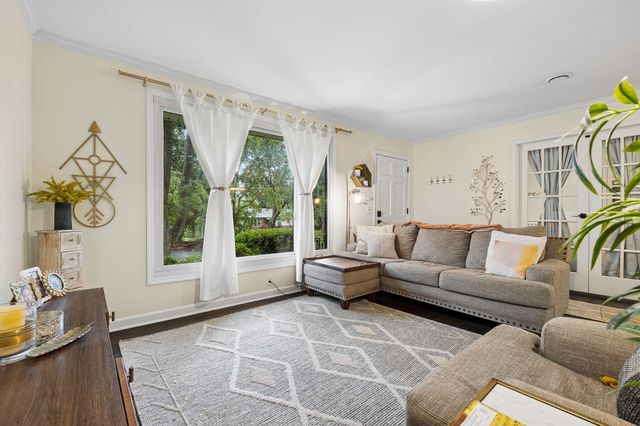 320 Garrett Dr, Nashville, TN 37211