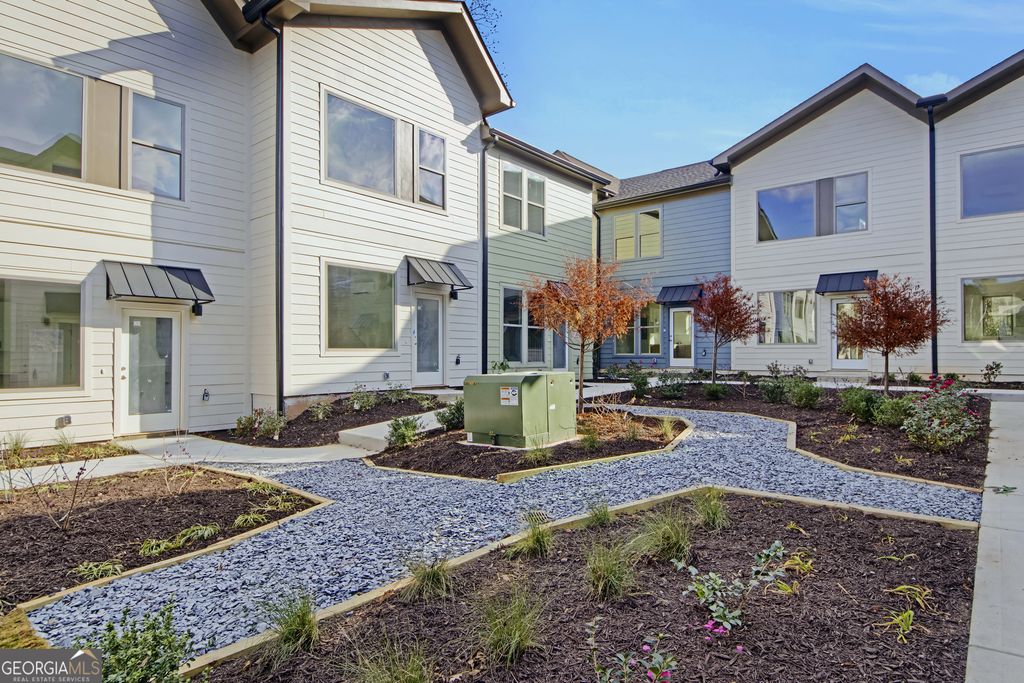 1070 Dill Avenue SW 204, Atlanta, GA 30310