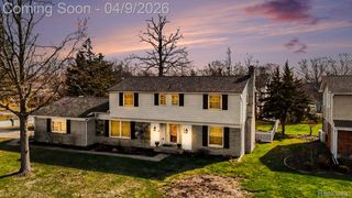 26031 Hidden Lane, Grosse Ile Township, MI 48138