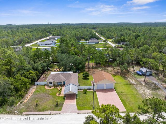 13444 English Parrot Road, Weeki Wachee, FL 34614