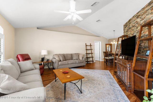 13444 English Parrot Road, Weeki Wachee, FL 34614