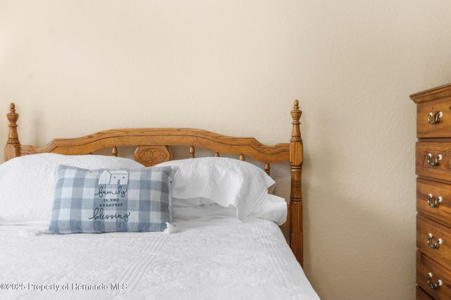 13444 English Parrot Road, Weeki Wachee, FL 34614