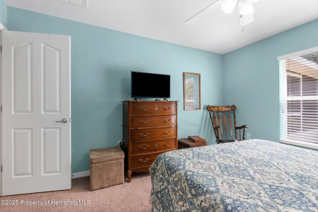 13444 English Parrot Road, Weeki Wachee, FL 34614