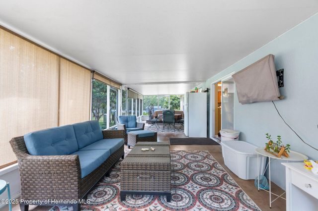 13444 English Parrot Road, Weeki Wachee, FL 34614