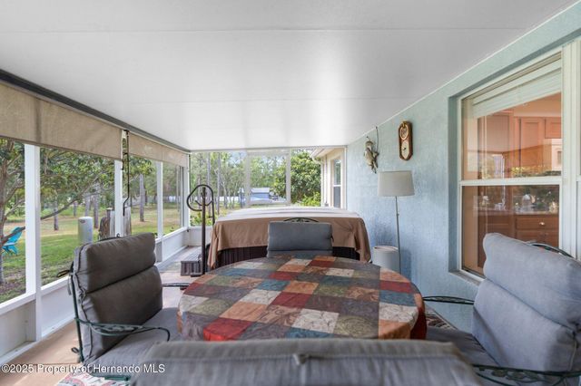 13444 English Parrot Road, Weeki Wachee, FL 34614