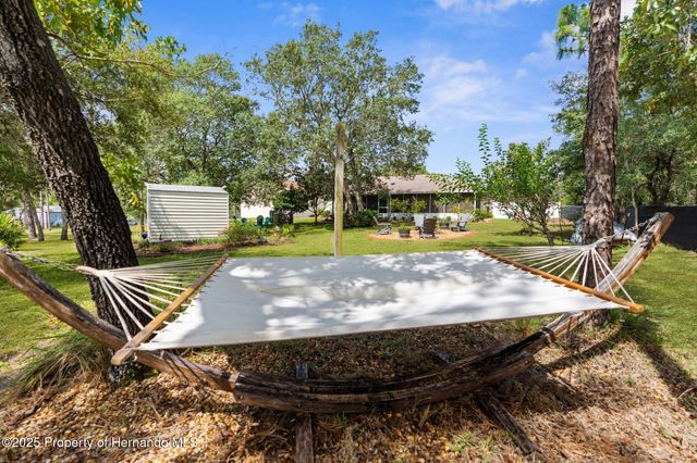13444 English Parrot Road, Weeki Wachee, FL 34614