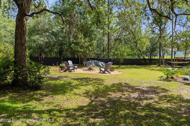 13444 English Parrot Road, Weeki Wachee, FL 34614
