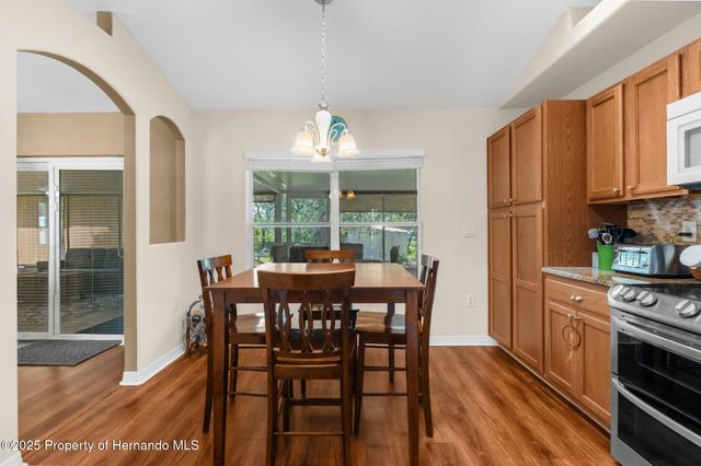 13444 English Parrot Road, Weeki Wachee, FL 34614