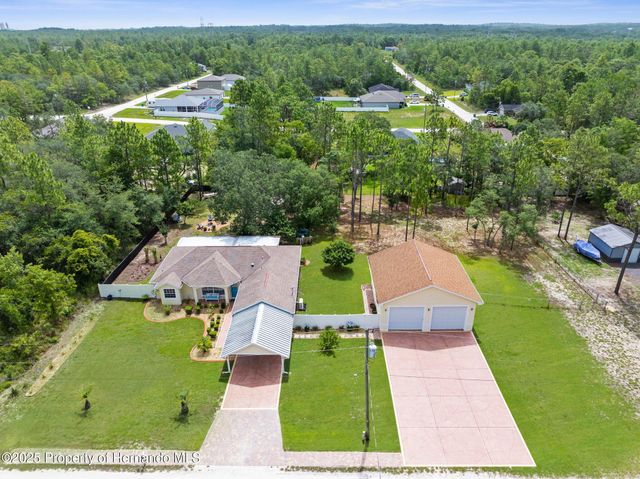 13444 English Parrot Road, Weeki Wachee, FL 34614