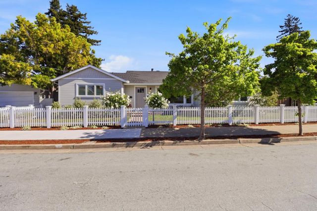 1931 James Avenue, Redwood City, CA 94062