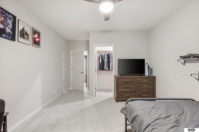 18815 Taylor Circle, Elkhorn, NE 68022