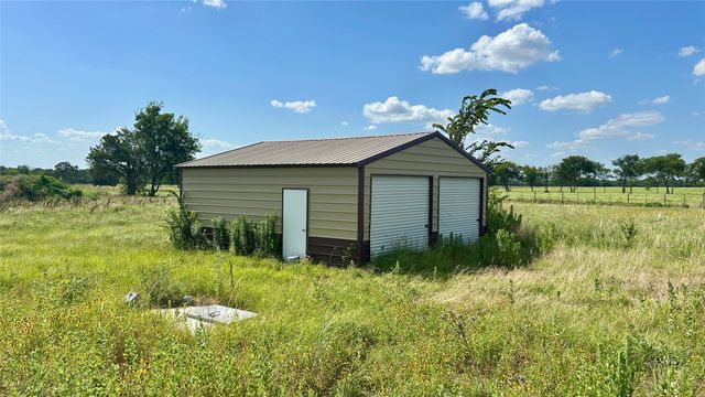 940 Rs County Road 1320, Emory, TX 75440