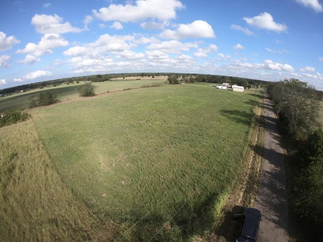 940 Rs County Road 1320, Emory, TX 75440