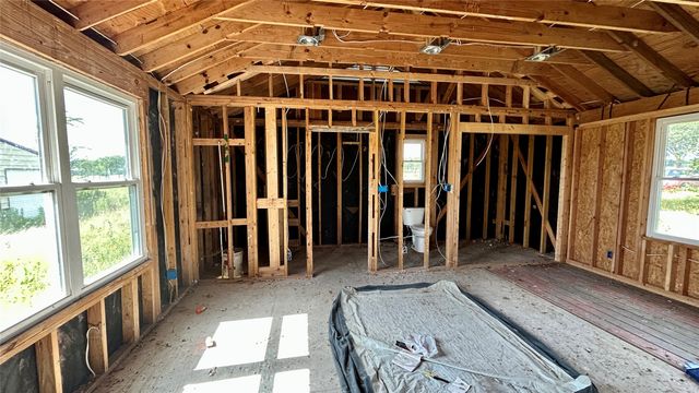 940 Rs County Road 1320, Emory, TX 75440