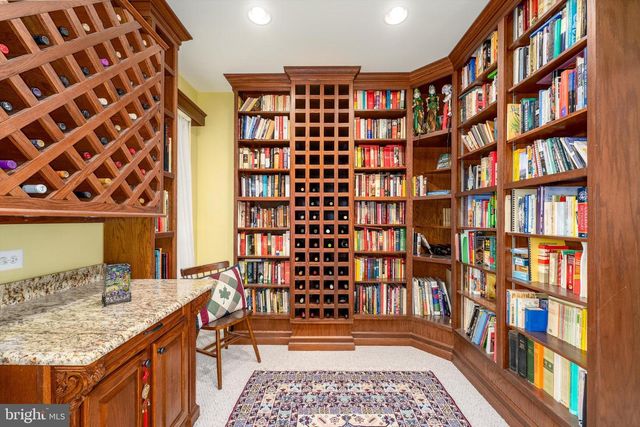 13082 PARK CRESCENT CIR, Herndon, VA 20171