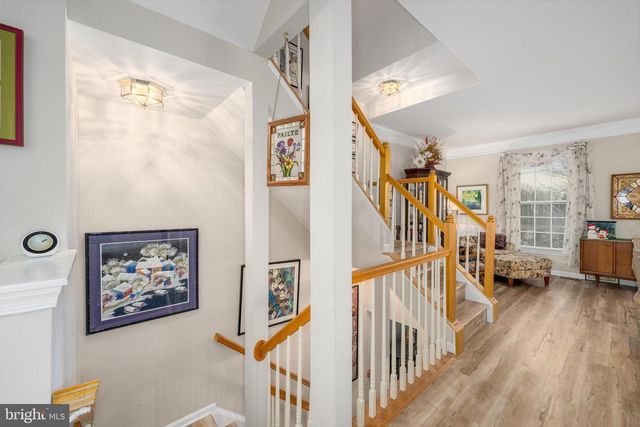 13082 PARK CRESCENT CIR, Herndon, VA 20171