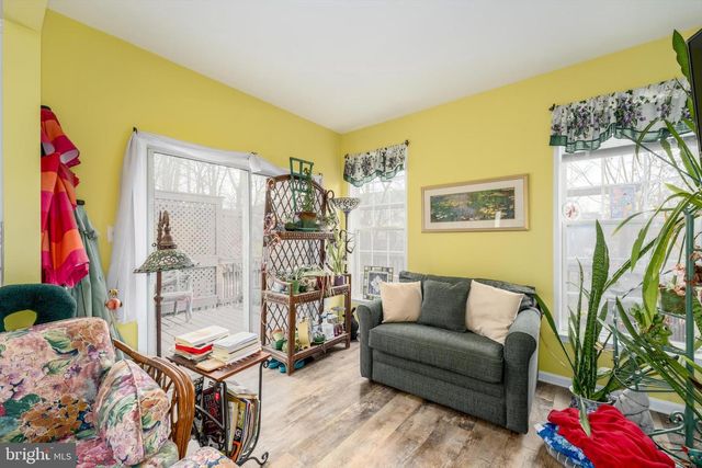 13082 PARK CRESCENT CIR, Herndon, VA 20171