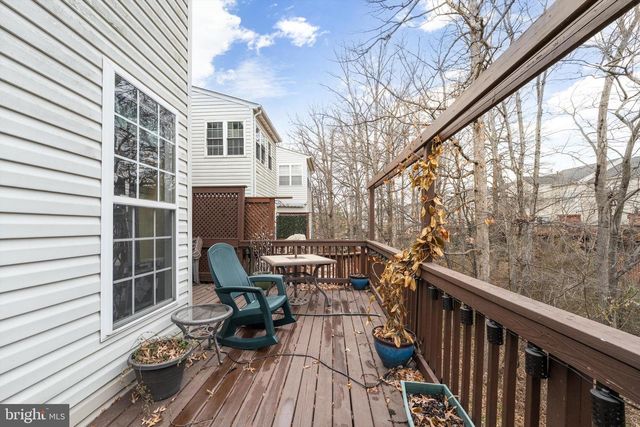 13082 PARK CRESCENT CIR, Herndon, VA 20171