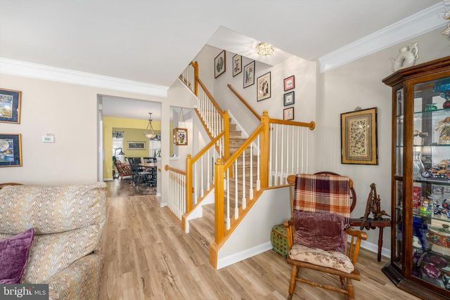 13082 PARK CRESCENT CIR, Herndon, VA 20171