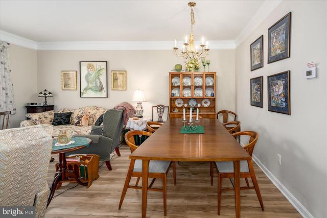 13082 PARK CRESCENT CIR, Herndon, VA 20171