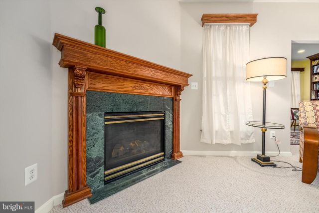 13082 PARK CRESCENT CIR, Herndon, VA 20171