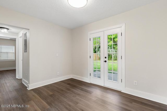 6154 SUWANEE Road, Jacksonville, FL 32217