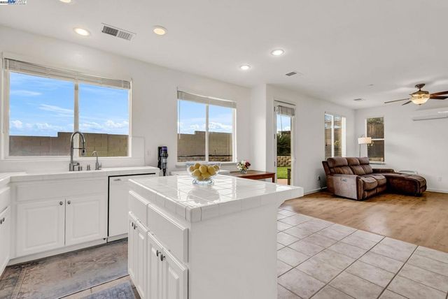 741 Waterville Dr, Brentwood, CA 94513