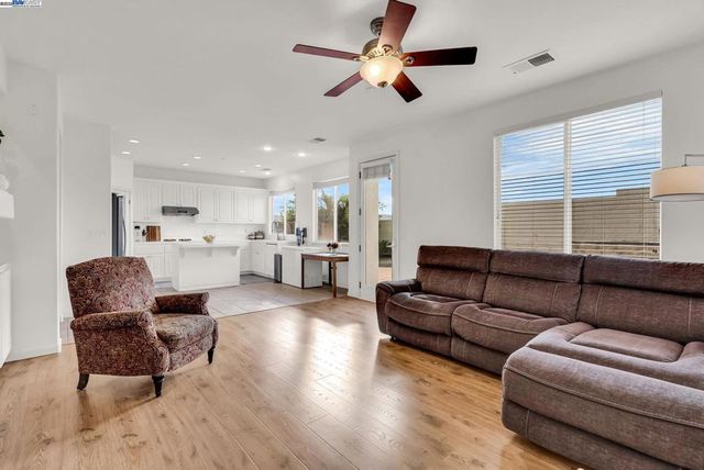 741 Waterville Dr, Brentwood, CA 94513