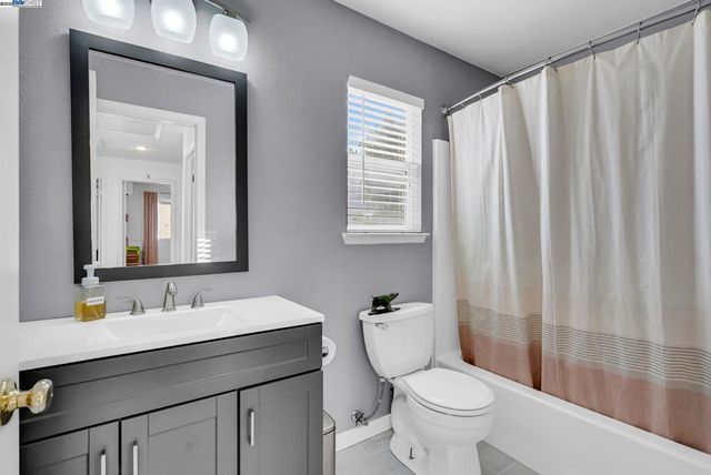 741 Waterville Dr, Brentwood, CA 94513