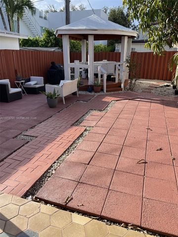 1727 SW 11th Ter, Miami, FL 33135