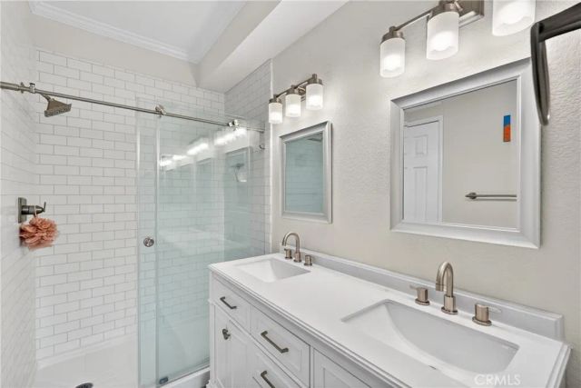 1027 S Stresa, Anaheim Hills, CA 92808