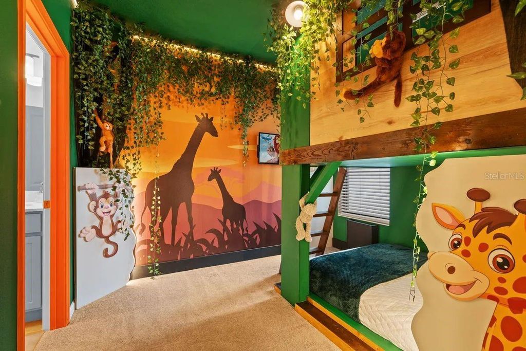 Image 24 of property listing at 10317 EBB TIDE LN, Orlando, FL 32821