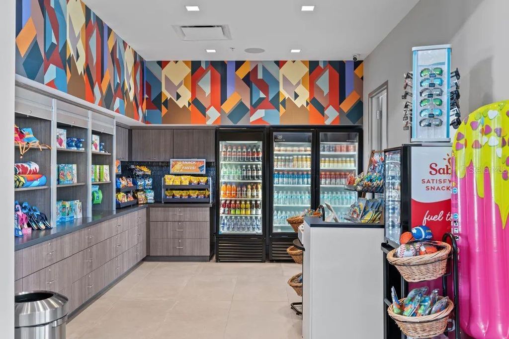 Image 46 of property listing at 10317 EBB TIDE LN, Orlando, FL 32821