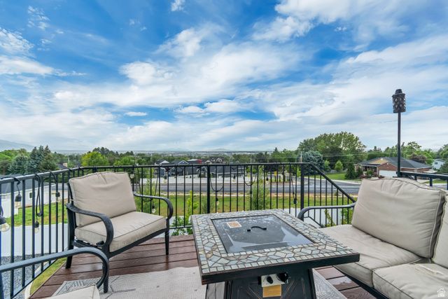 629 W ELBERTA DR, Pleasant View, UT 84414
