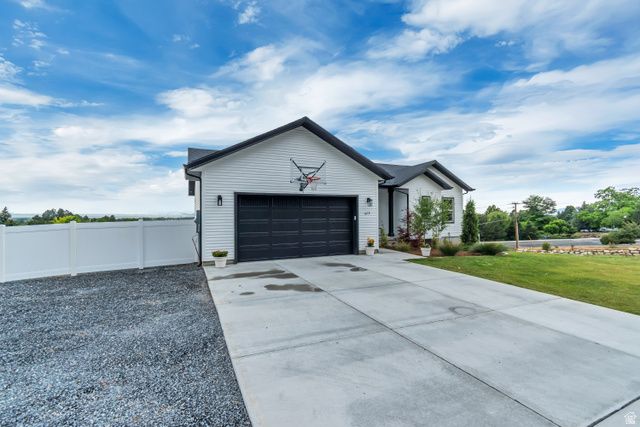 629 W ELBERTA DR, Pleasant View, UT 84414