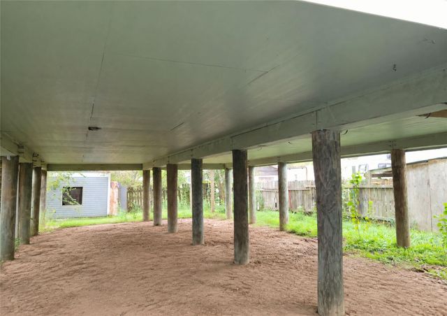 944 24th Street, San Leon, TX 77539