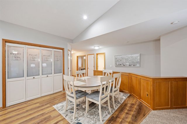 736 SE Ponds Edge Lane, Ankeny, IA 50021