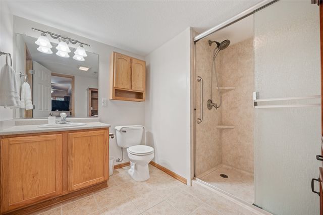 736 SE Ponds Edge Lane, Ankeny, IA 50021