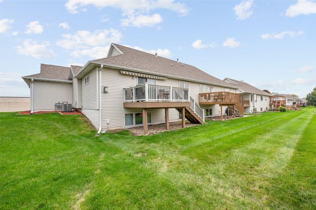 736 SE Ponds Edge Lane, Ankeny, IA 50021