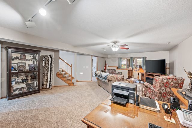 736 SE Ponds Edge Lane, Ankeny, IA 50021
