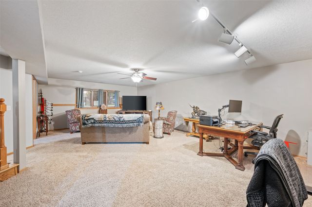 736 SE Ponds Edge Lane, Ankeny, IA 50021