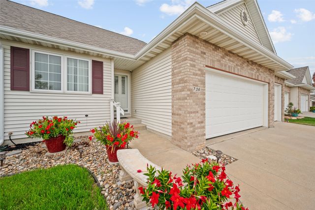 736 SE Ponds Edge Lane, Ankeny, IA 50021