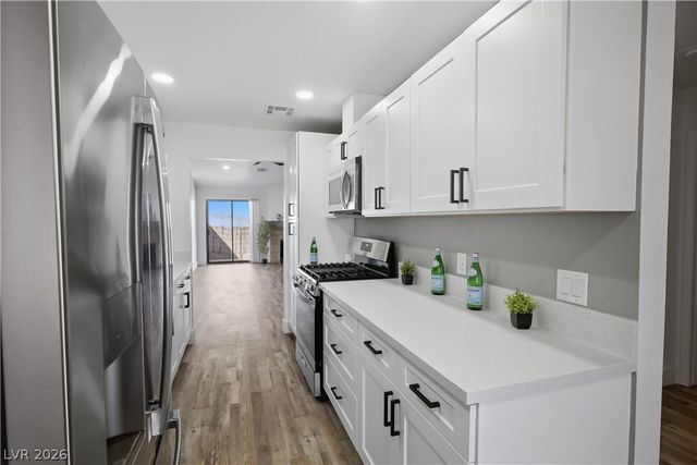 7064 Picaroon Lane, Las Vegas, NV 89145