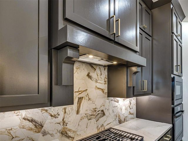 16001 Catalonia Place, Oklahoma City, OK 73170