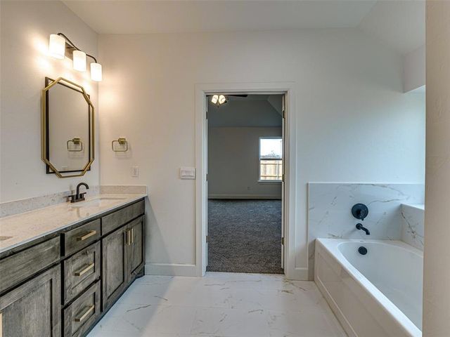 16001 Catalonia Place, Oklahoma City, OK 73170