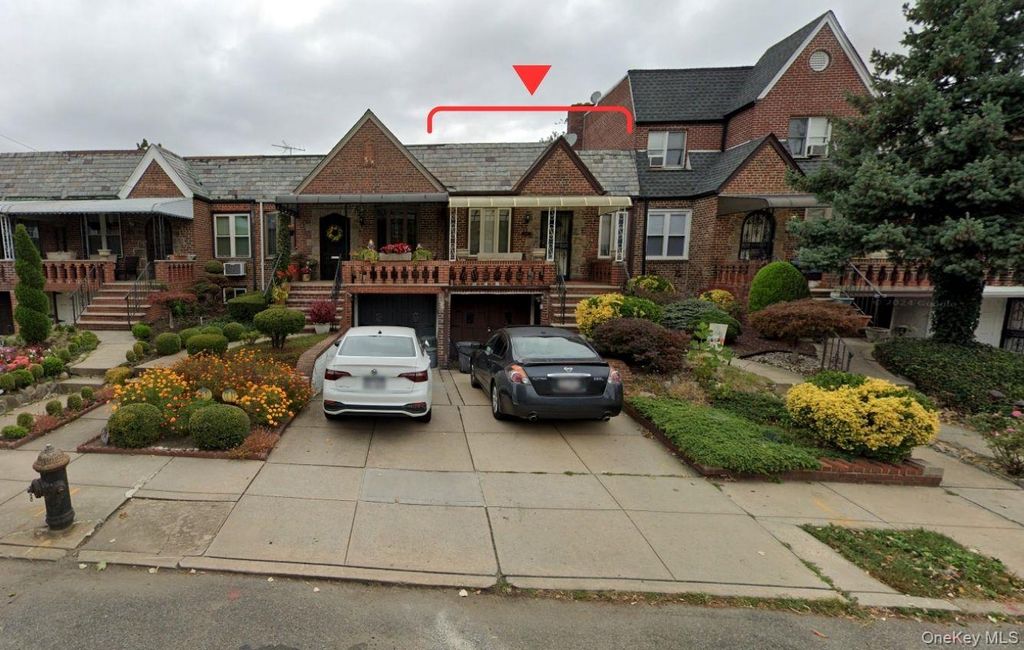 8307 77th Avenue, Glendale, NY 11385