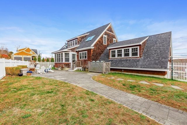 222 High Rd, Newbury, MA 01951