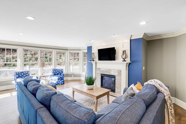 222 High Rd, Newbury, MA 01951