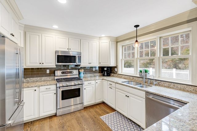 222 High Rd, Newbury, MA 01951